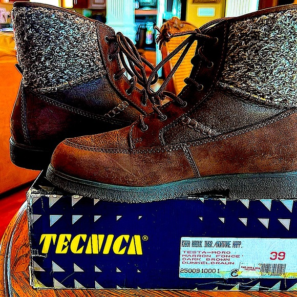 Fabulous Tecnica NEWInBox.Italy.DarkBrownSuede&Shearling.Sicilian/Moorish Design - Picture 7 of 15